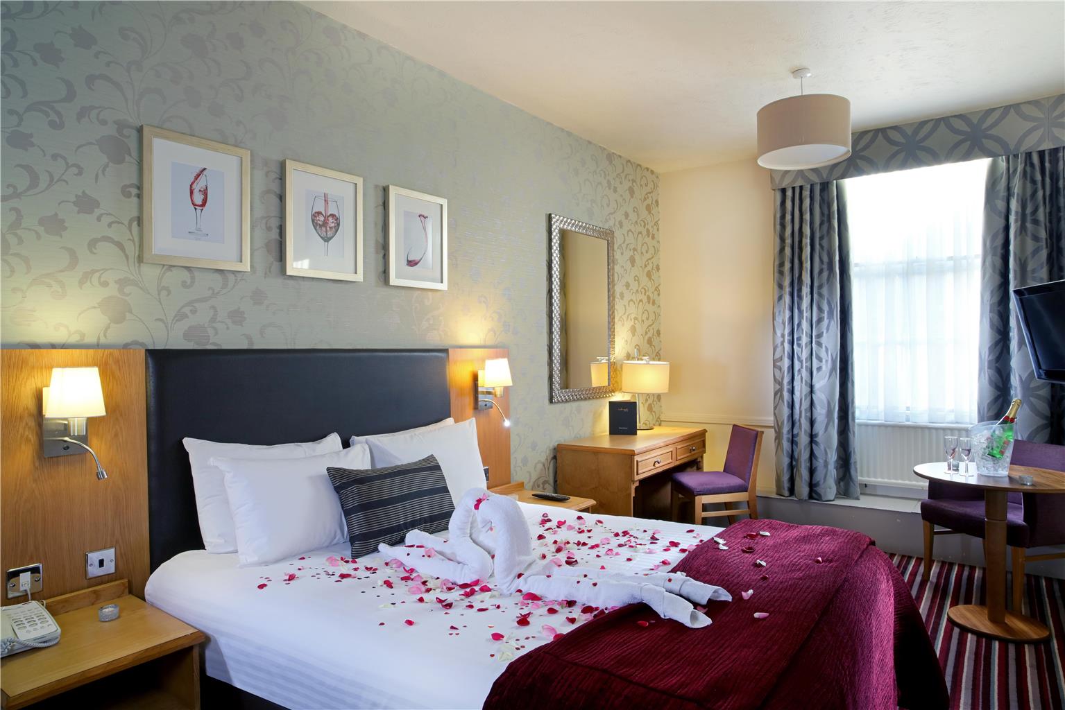 Carlisle Station Hotel, Sure Hotel Collection by BW-guestroom-Guest Room,On-Site.jpg