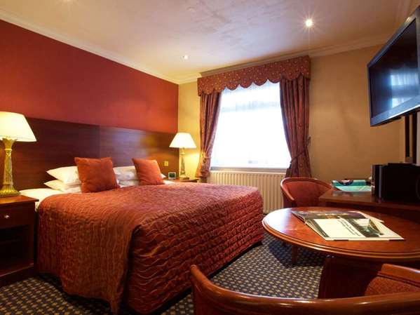 Guest Room,Bed,King bed,On-Site