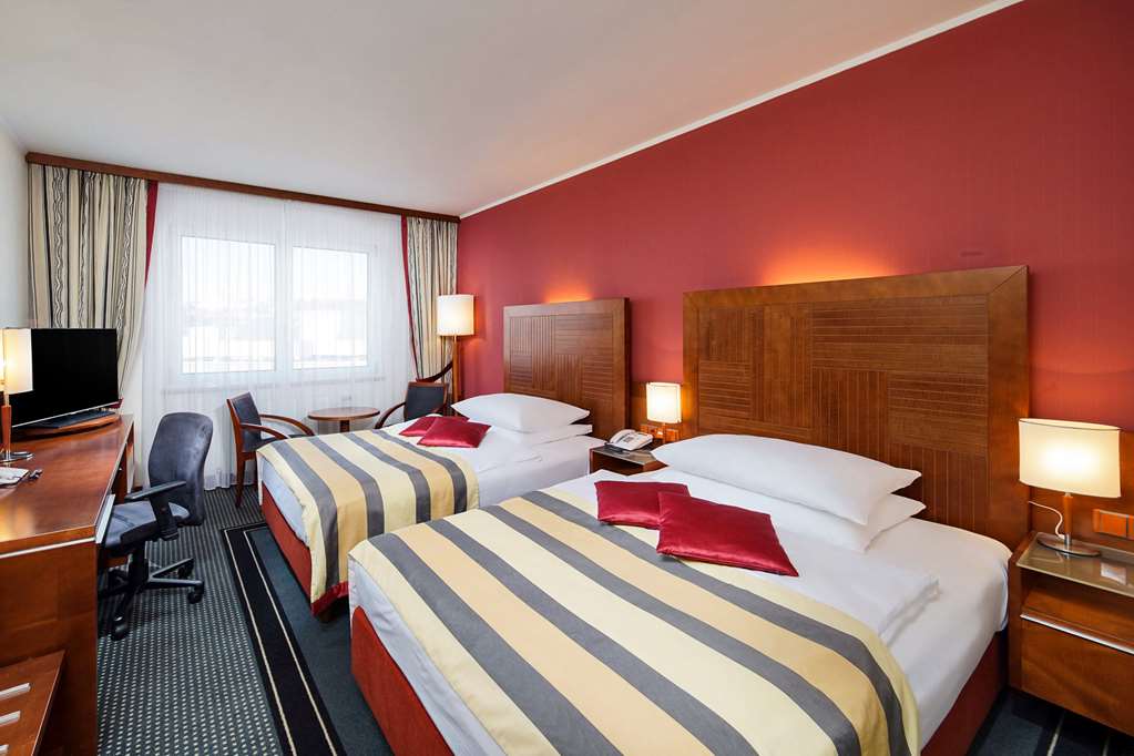 QUALITY HOTEL BRNO EXHIBITION CENTR-guestroom-Guest Room,On-Site.jpg