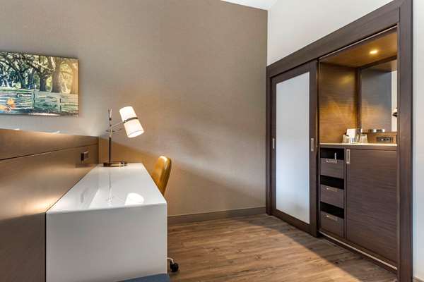  - Cambria Hotel Downtown Savannah