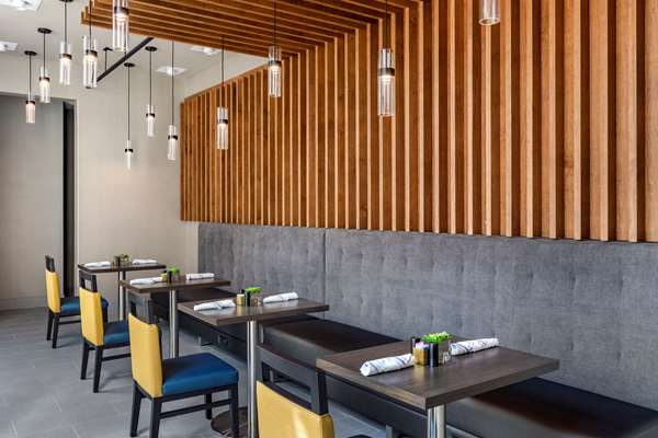 Amenities - Cambria Hotel Downtown Savannah