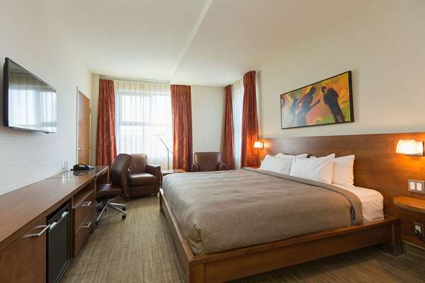  - Hotel Chateau Laurier Quebec City