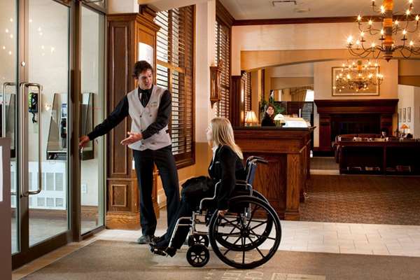  - Hotel Chateau Laurier Quebec City