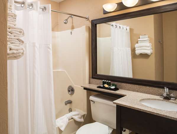  - Bayside Resort Hotel West Yarmouth