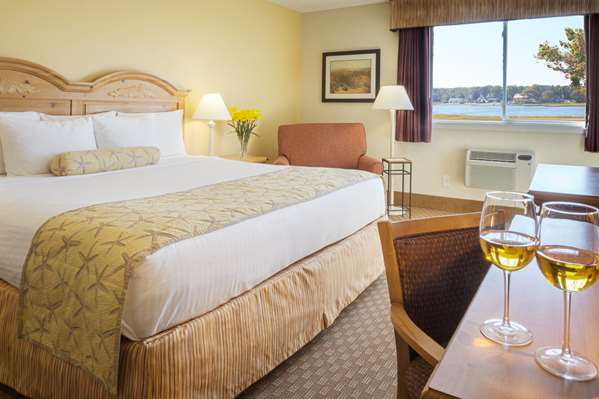  - Bayside Resort Hotel West Yarmouth