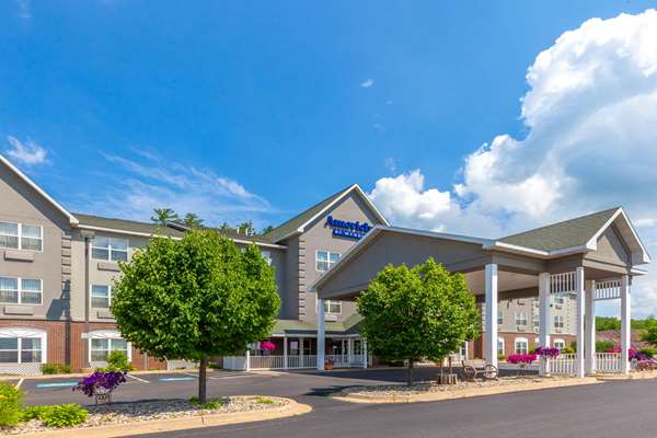 Exterior view - AmericInn Iron Mountain