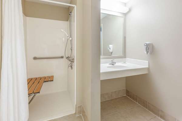  - AmericInn Iron Mountain