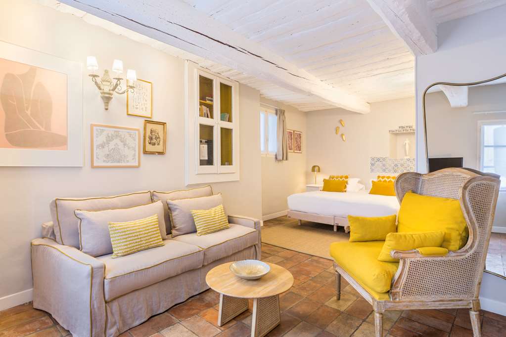 Château de Mazan, Best Western Premier Collection - Tap to explore photos