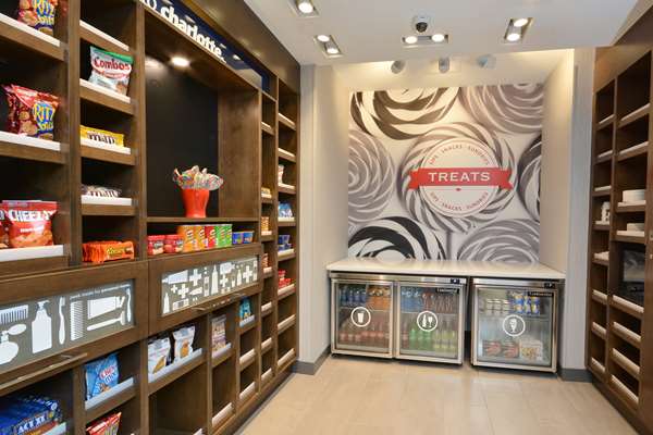 Restaurant - Hampton Inn & Suites Northlake Mall Charlotte - I-485, Exit 21