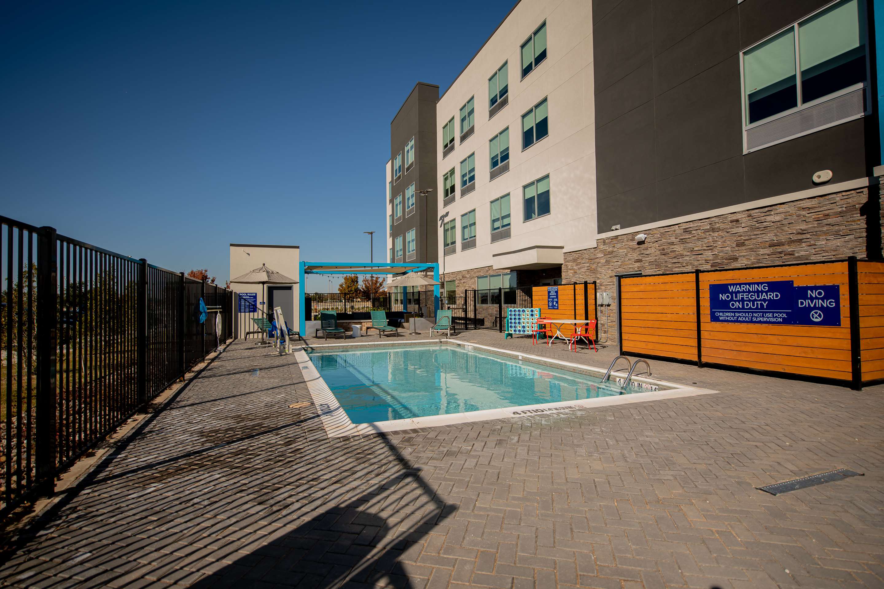 Pool | Tru By Hilton The Colony
