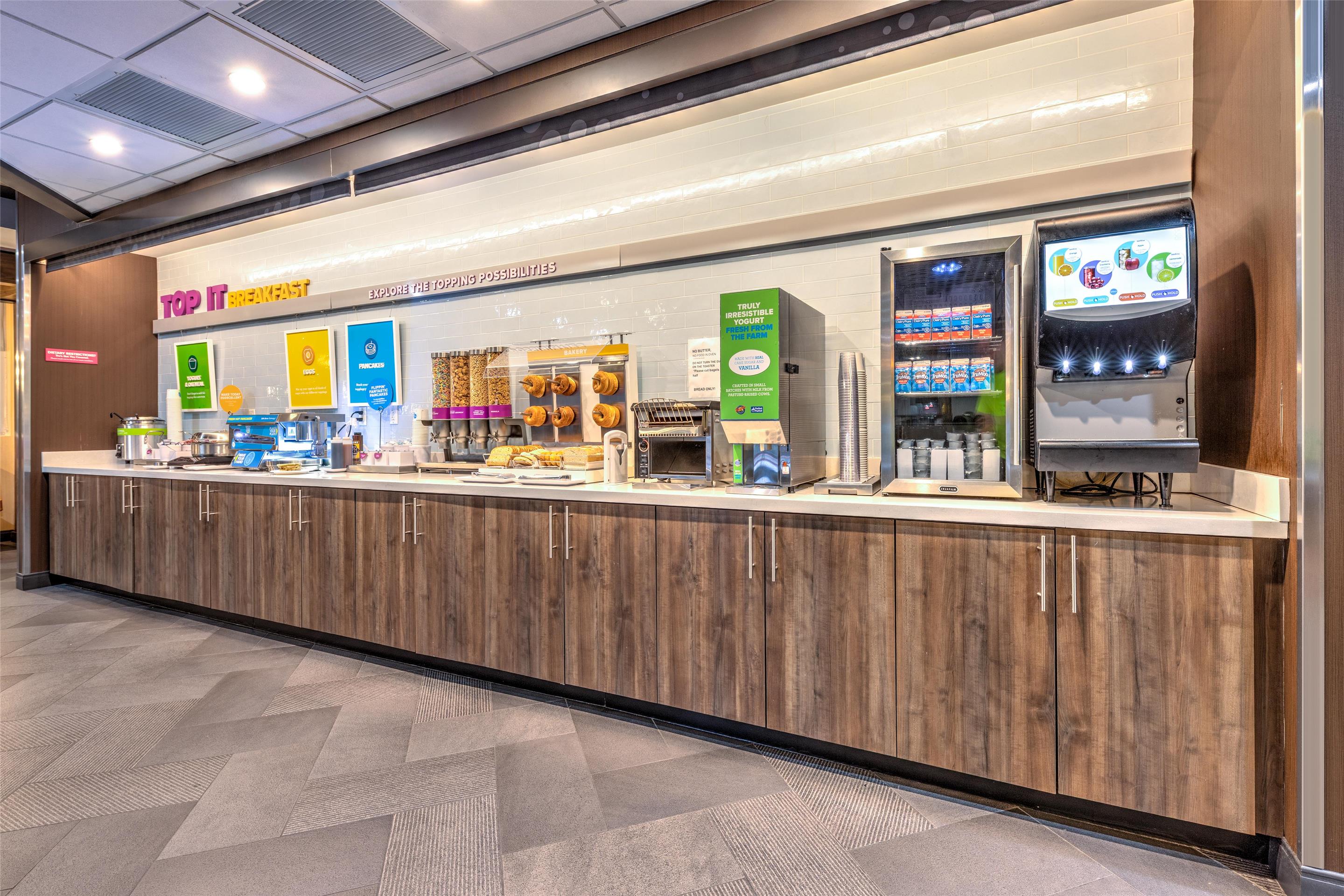 Breakfast Area | Tru By Hilton The Colony