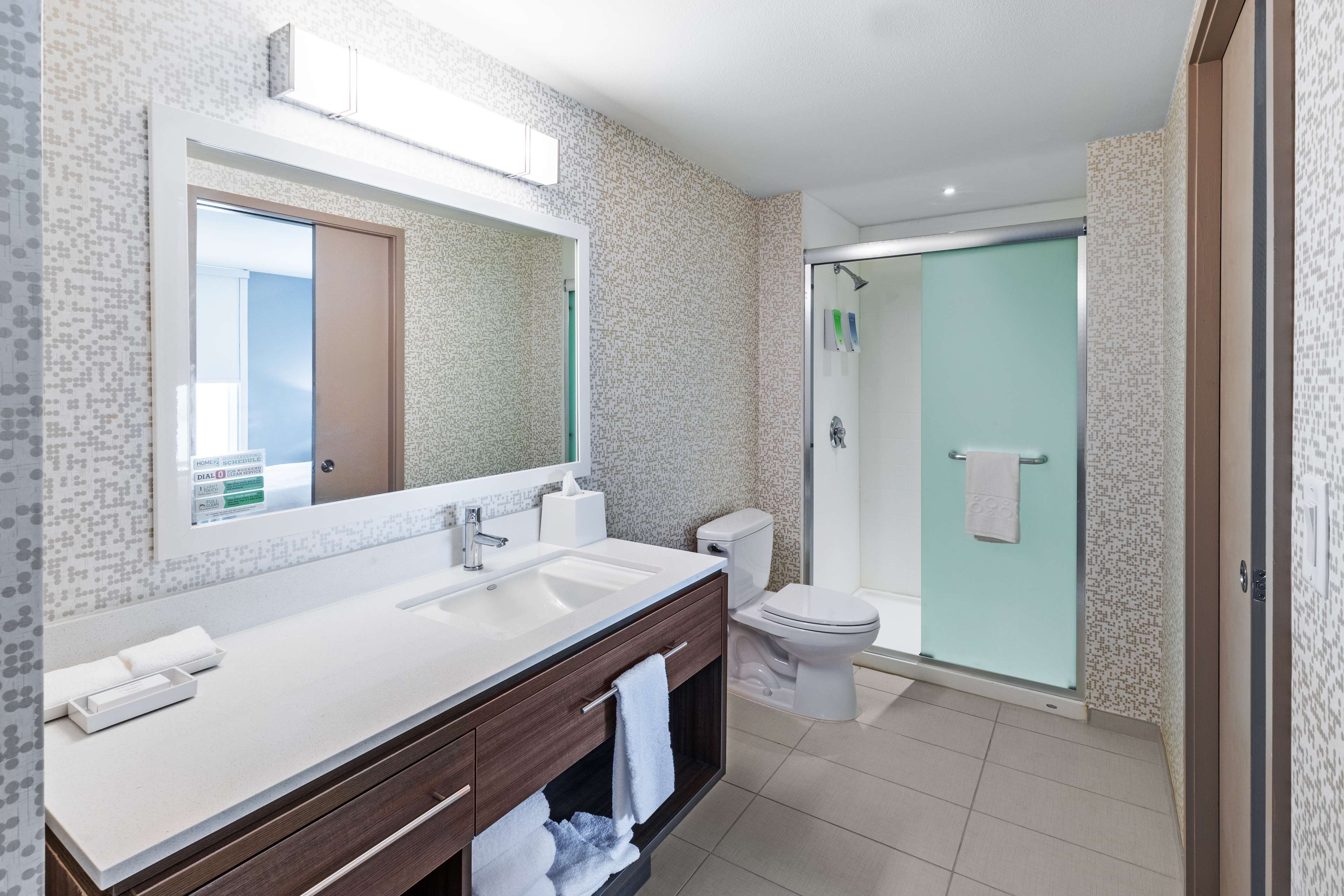 Home2 Suites by Hilton Laredo Airport Room Type - 1 QUEEN 1BDRM SUITE NS
