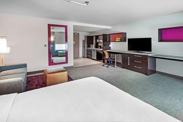  - Home2 Suites by Hilton Airport Laredo