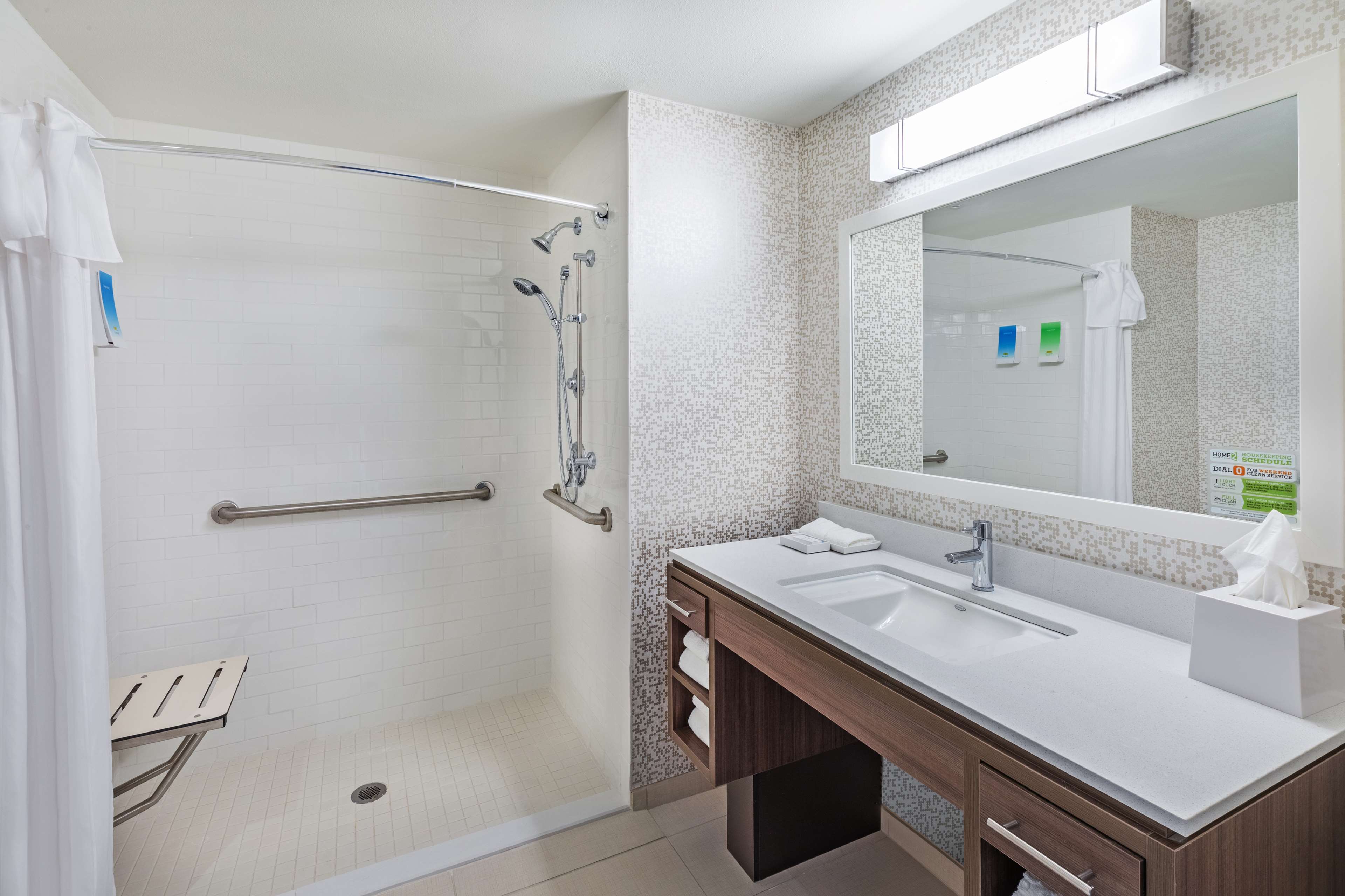Home2 Suites by Hilton Laredo Airport Room Type - 1QN MOB HR RI SHWR STUDIO