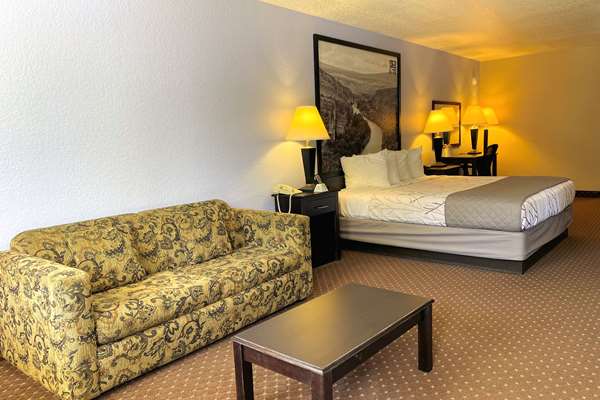 Suite - SureStay Hotel by Best Western New Braunfels - I-35, Exit 189