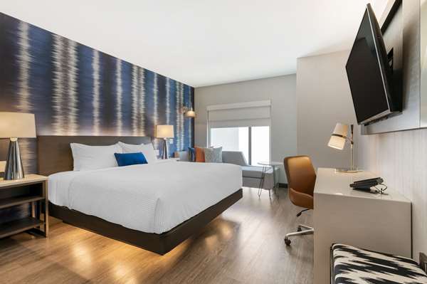  - Cambria Hotel Downtown Detroit