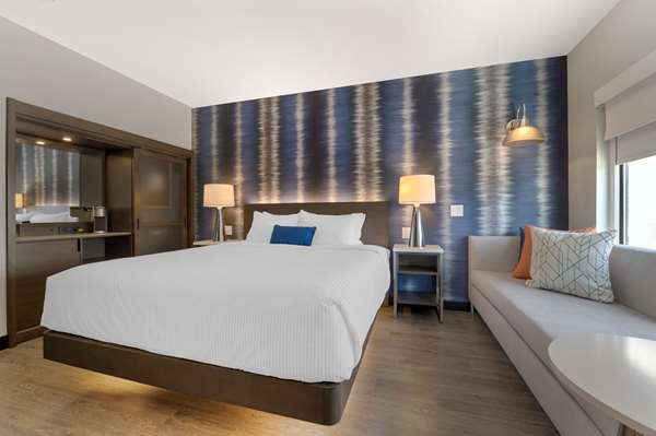  - Cambria Hotel Downtown Detroit