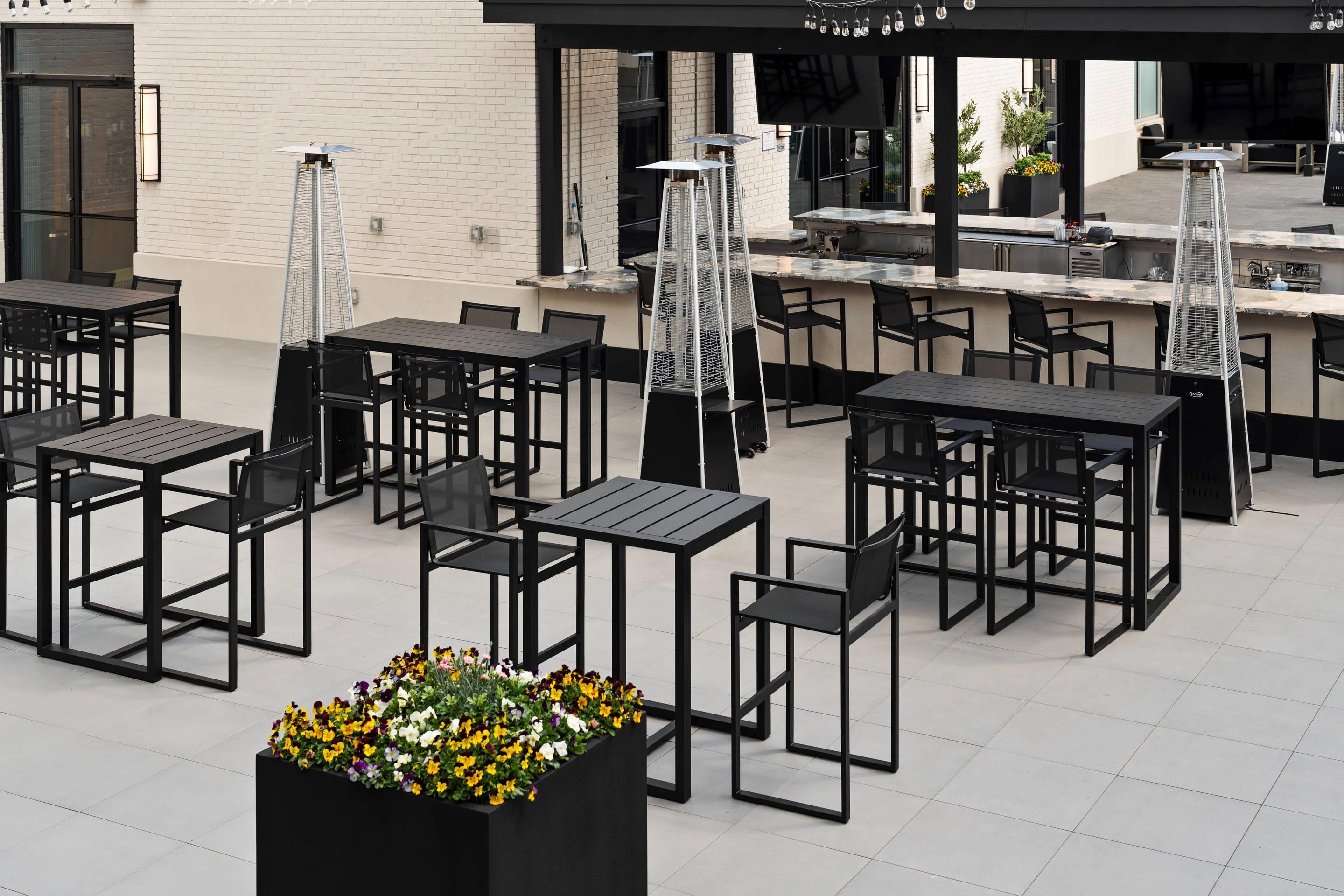On-site restaurant | Cambria Hotel Detroit Downtown