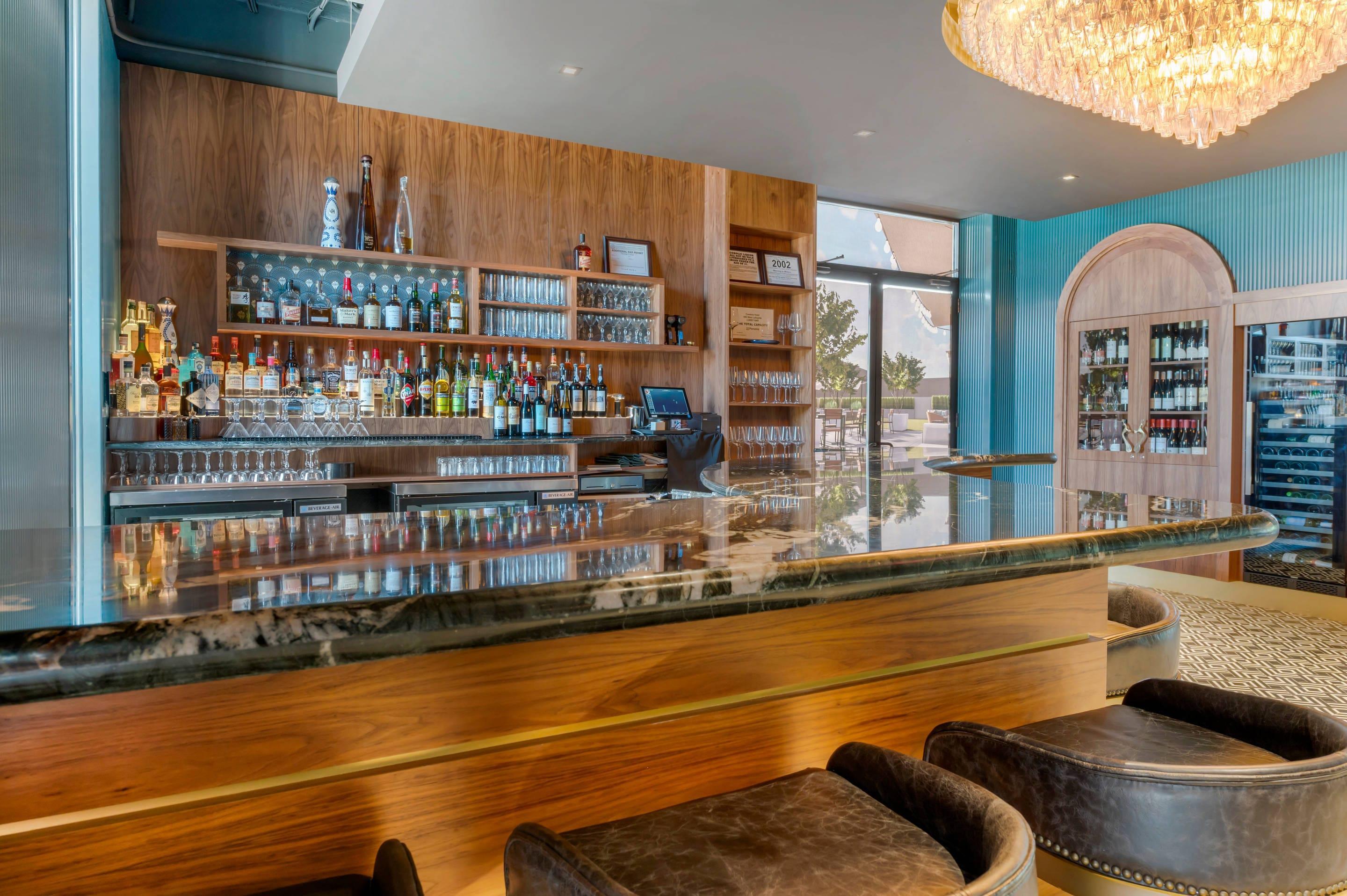 Hotel bar | Cambria Hotel Detroit Downtown
