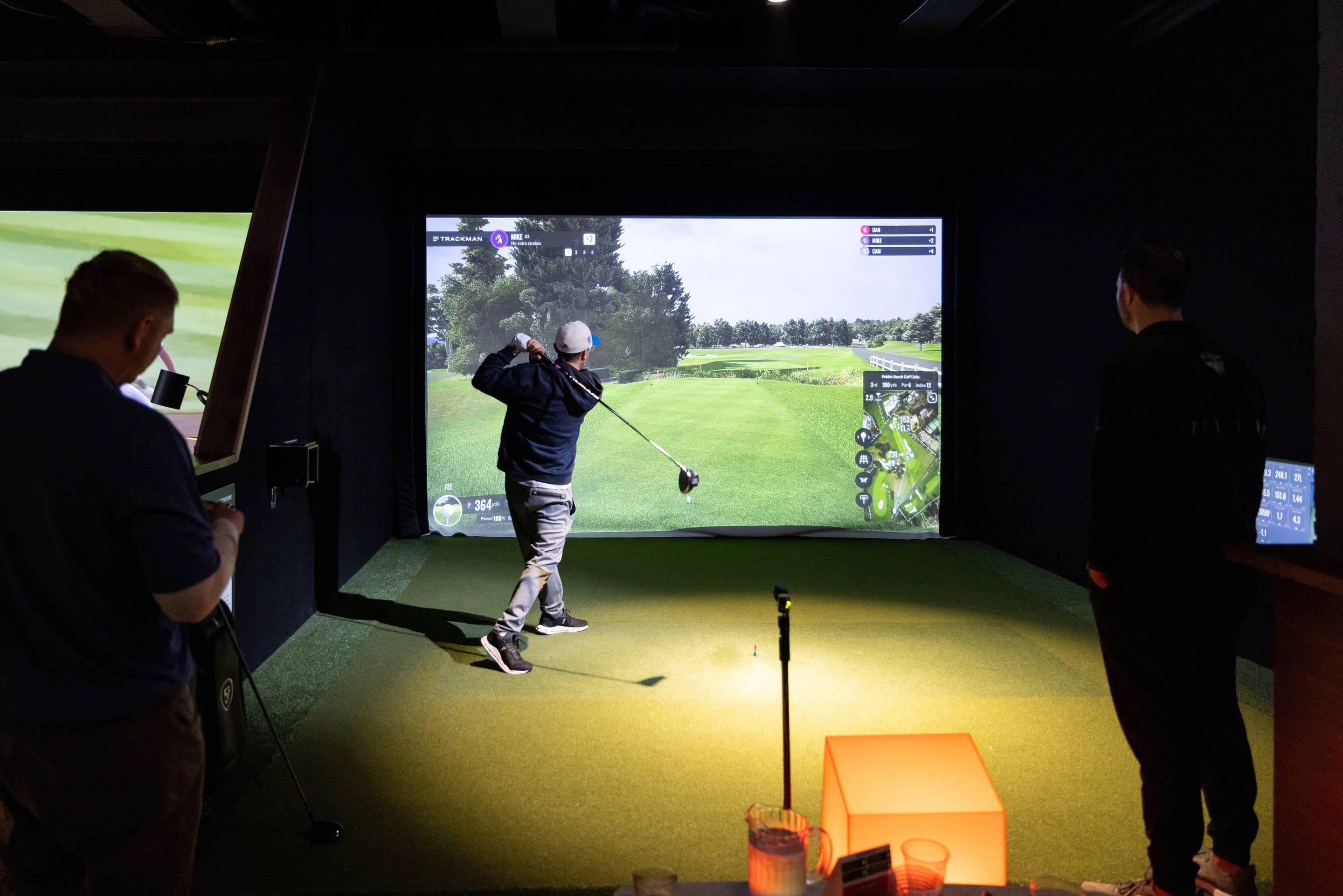 Game room | Cambria Hotel Detroit Downtown