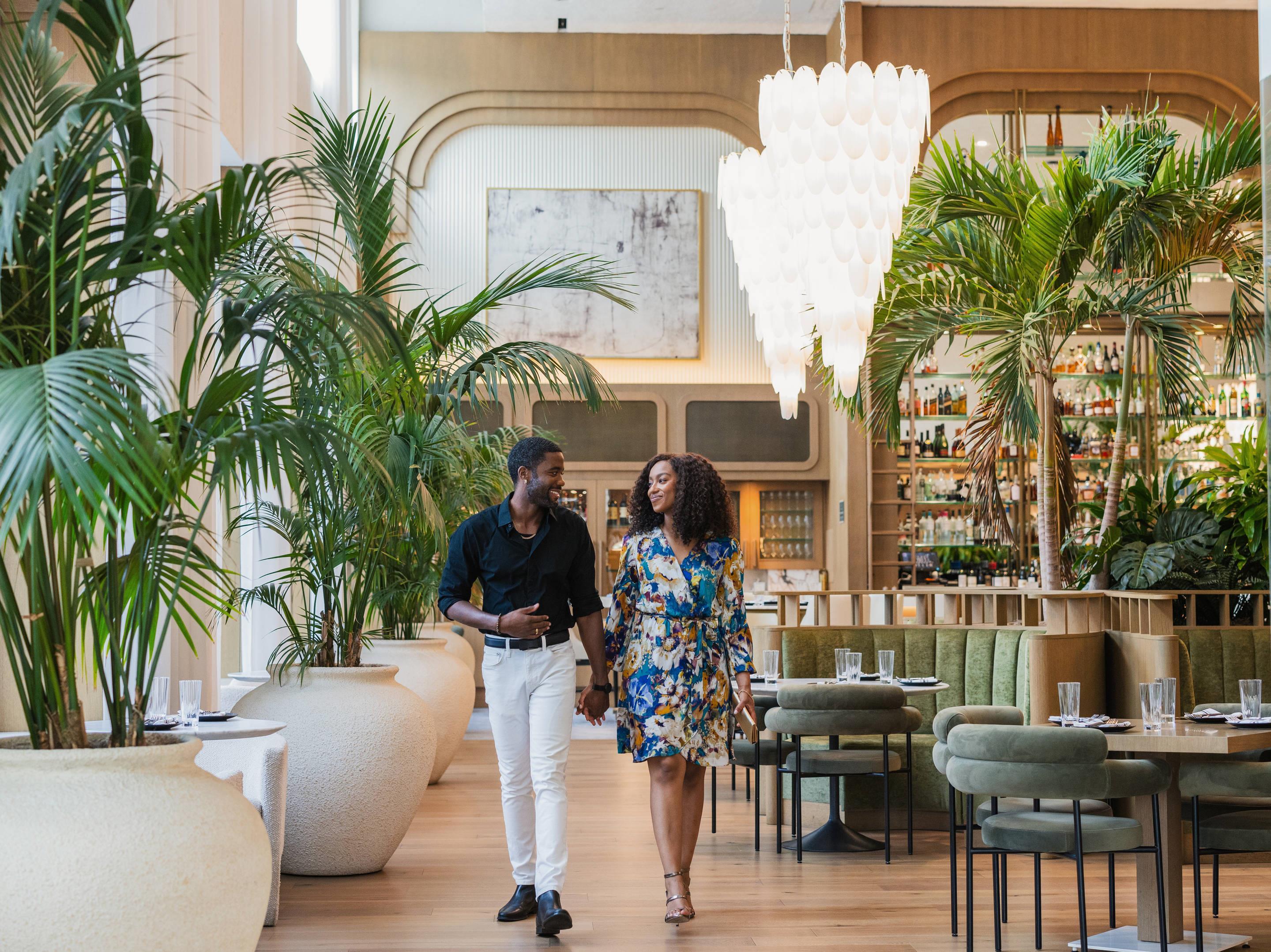 Enjoy our rooftop bar, lounge and lobby bar | Cambria Hotel Detroit Downtown