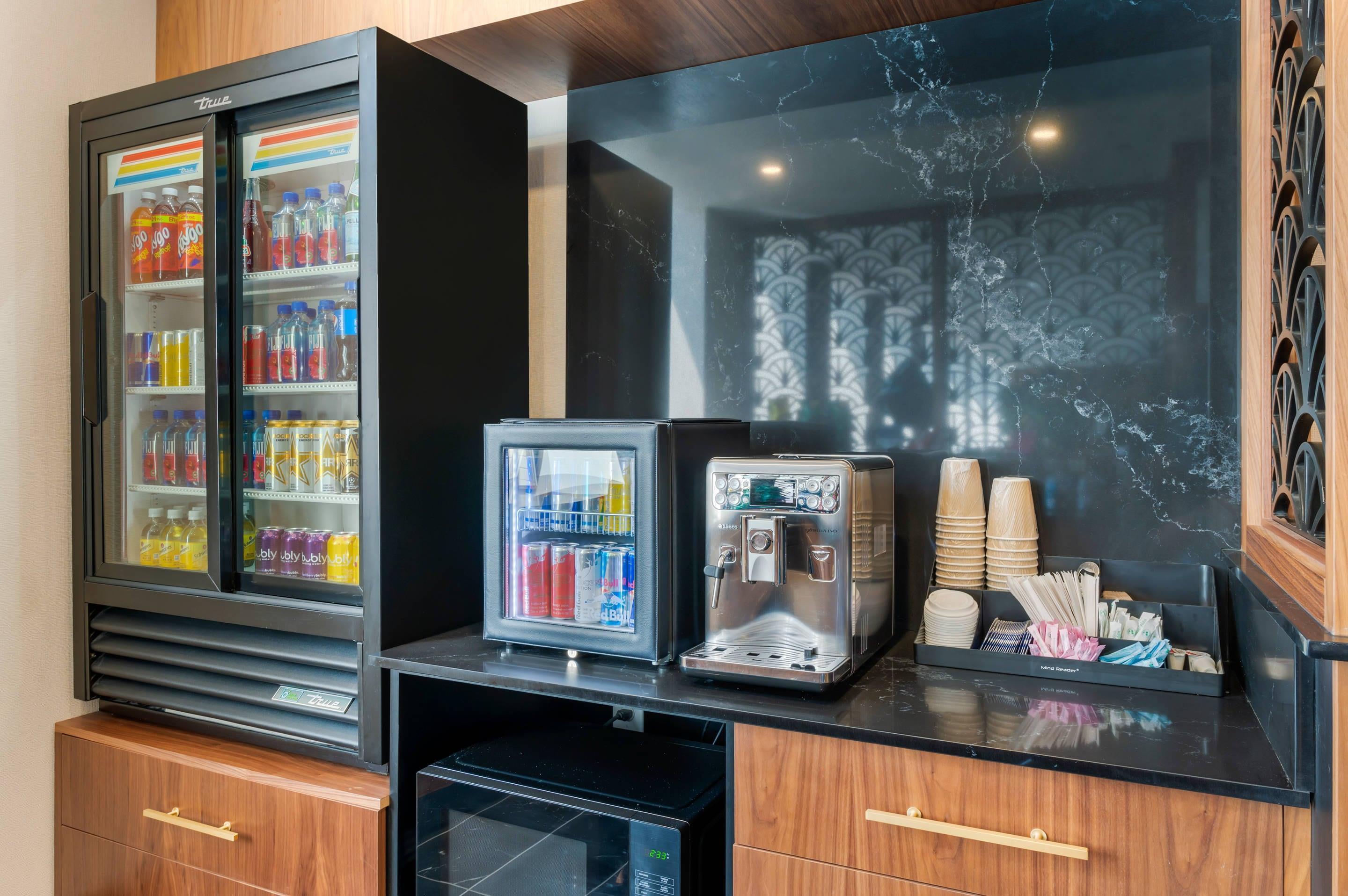 Hotel marketplace | Cambria Hotel Detroit Downtown