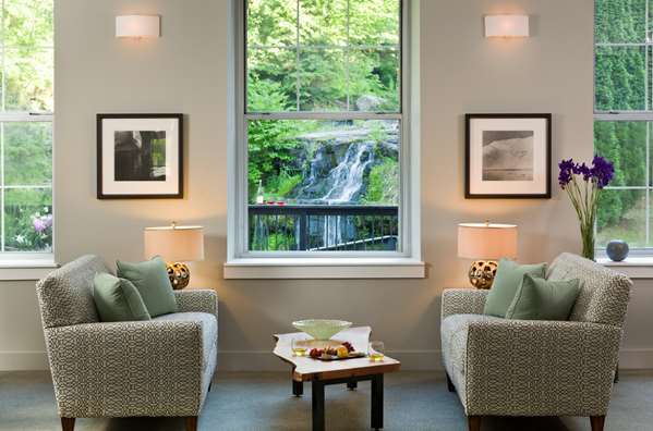  - Ledges Hotel Hawley