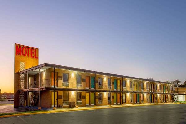 Exterior view - Starved Rock Motor Inn Travelodge Streator