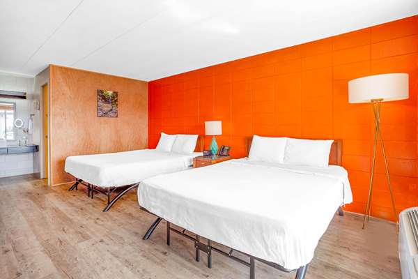  - Starved Rock Motor Inn Travelodge Streator