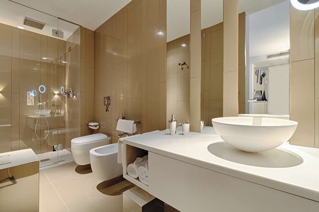 THE ROOMS HOTEL AND RESIDENCE-guestroom-Guest Room,Bathroom,On-Site.jpg