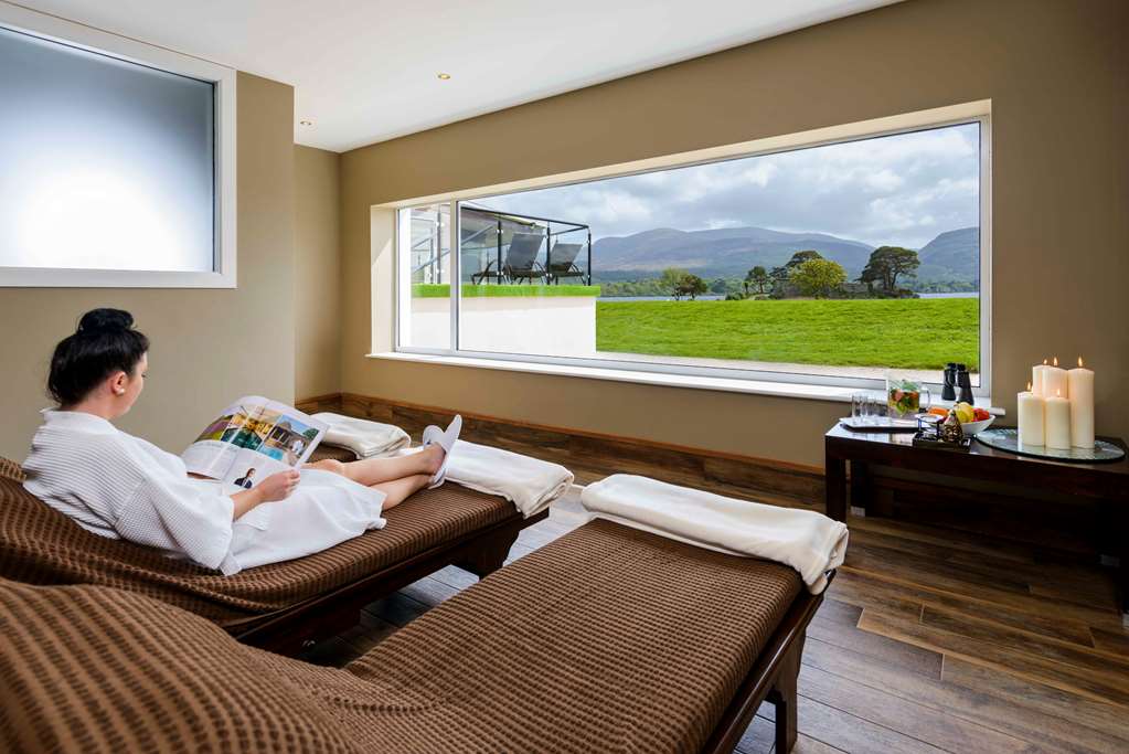 THE LAKE HOTEL-guestroom-Guest Room,On-Site.jpg