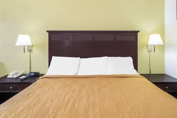  - Knights Inn Lookout Mountain Chattanooga - I-24, Exit 174