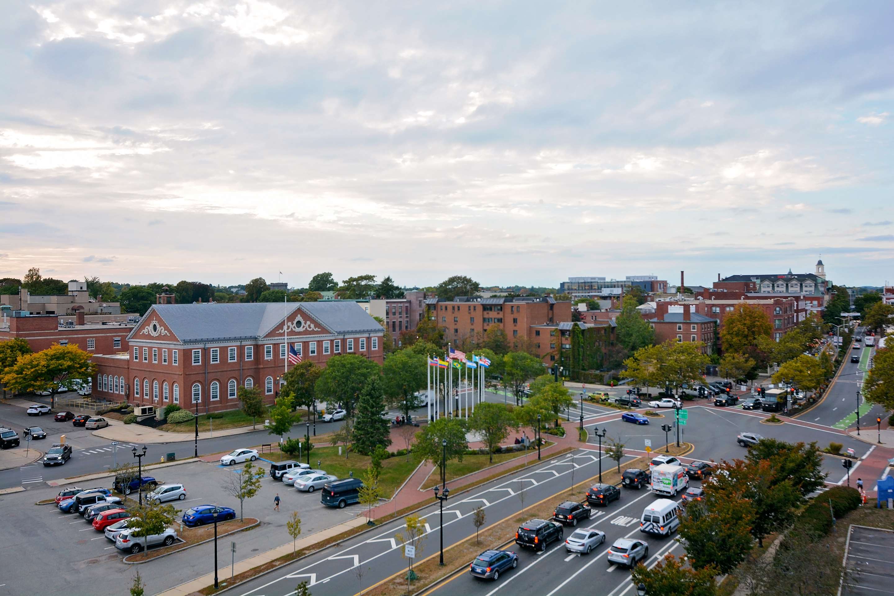 Exterior | Hampton Inn Salem Boston