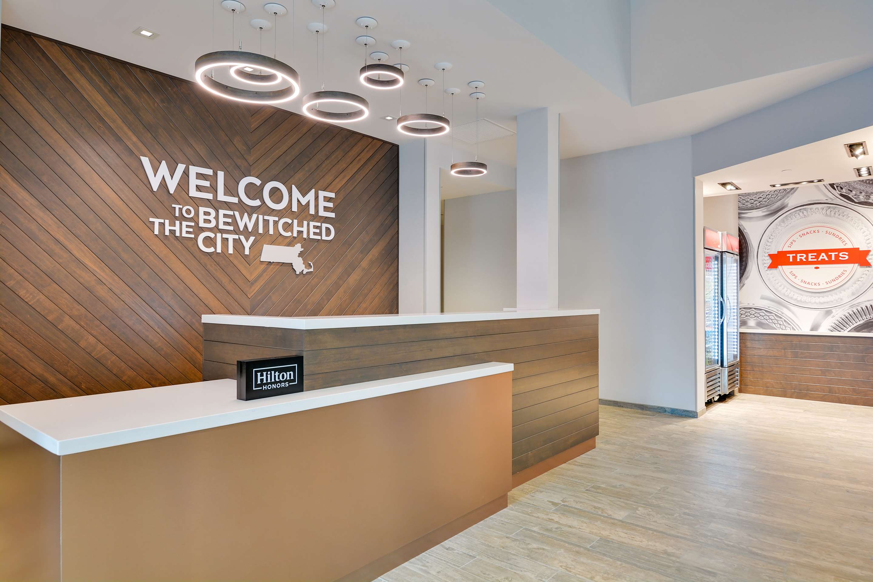 Reception | Hampton Inn Salem Boston