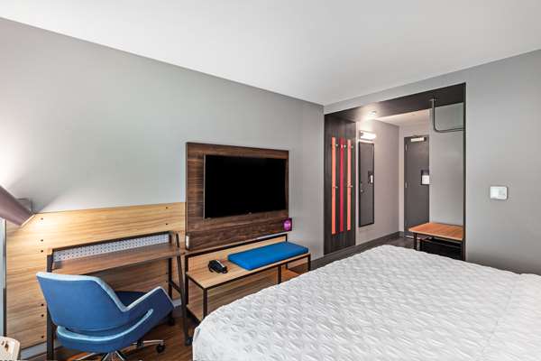  - Tru by Hilton Hotel Airport Laredo