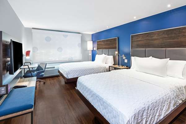  - Tru by Hilton Hotel Airport Laredo