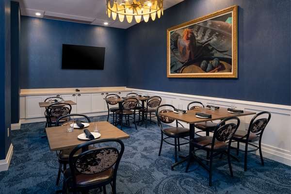 Restaurant - Peregrine Hotel Downtown Omaha