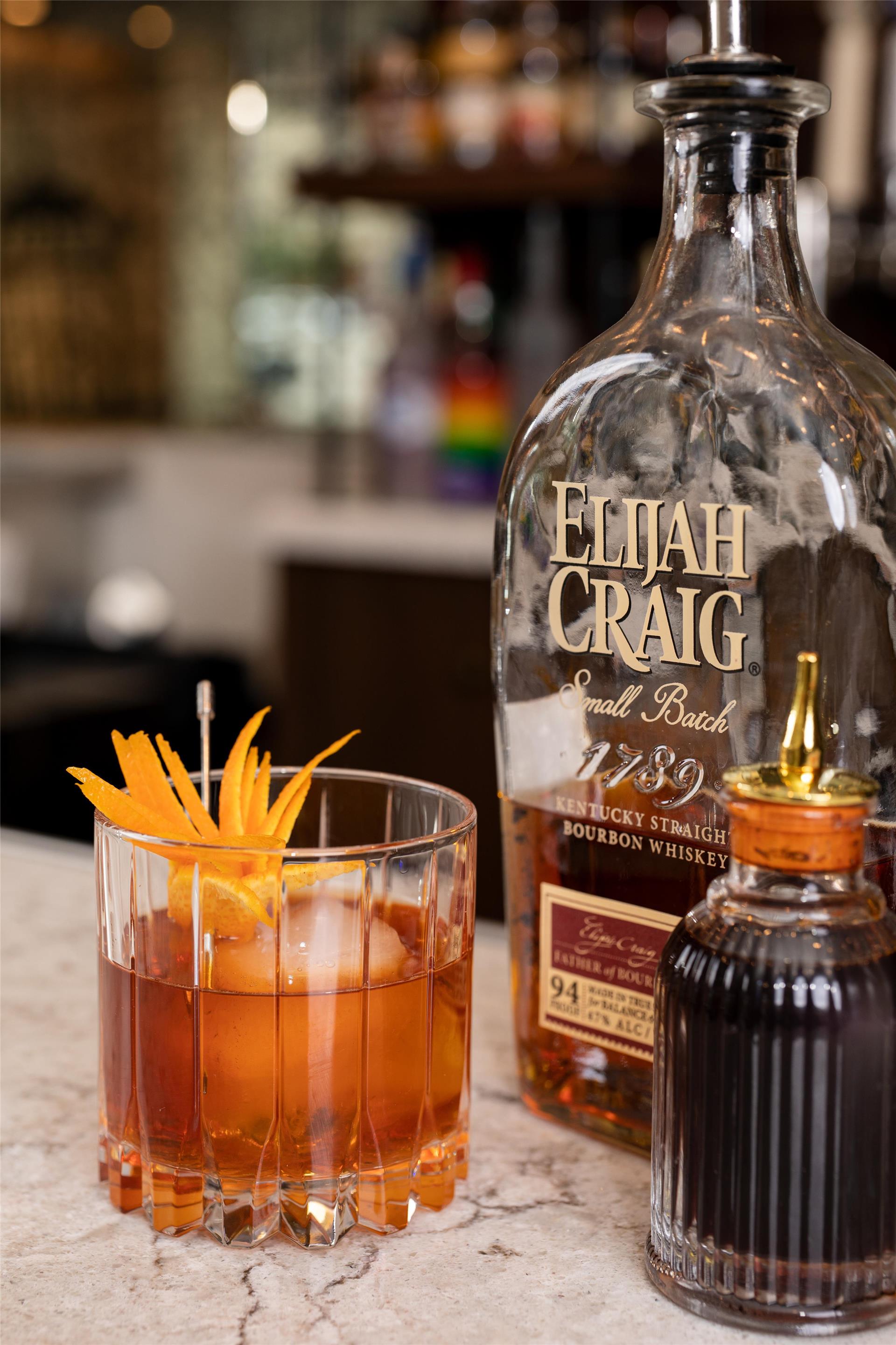 BarLounge | The Peregrine Omaha Downtown, Curio Collection by Hilton