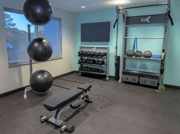 Fitness/ Exercise Room - Tru by Hilton Hotel Airport Norfolk - I-64, Exit 282