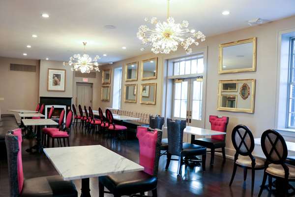 Restaurant - St James Hotel Selma