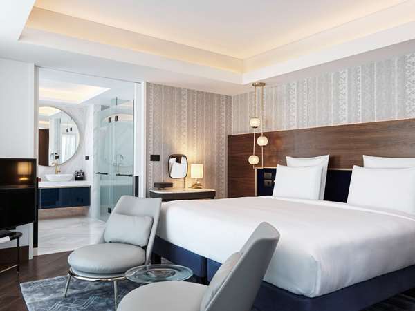 Deluxe Room with 1 king-size bed, with Balcony