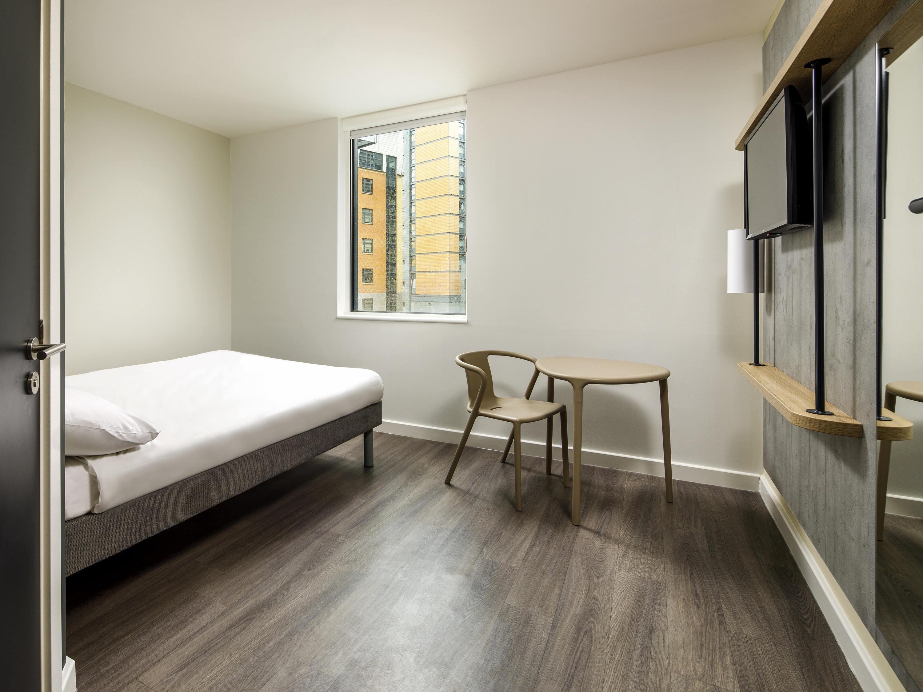 IBIS BUDGET SHEFFIELD Room Type - Accessible Double