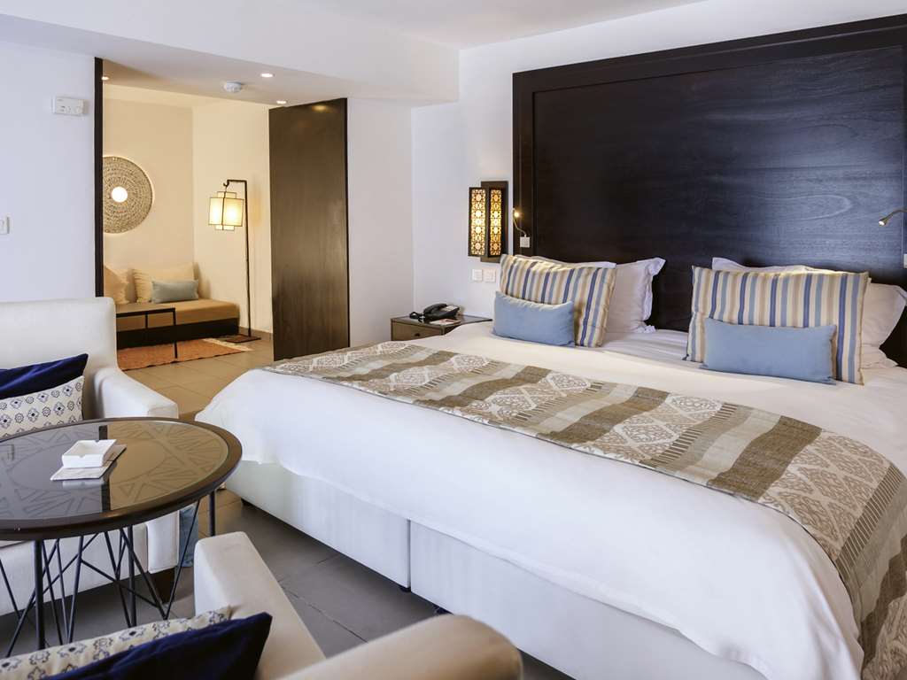 Mövenpick Gammarth-guestroom-Guest Room,Suite,On-Site.jpg