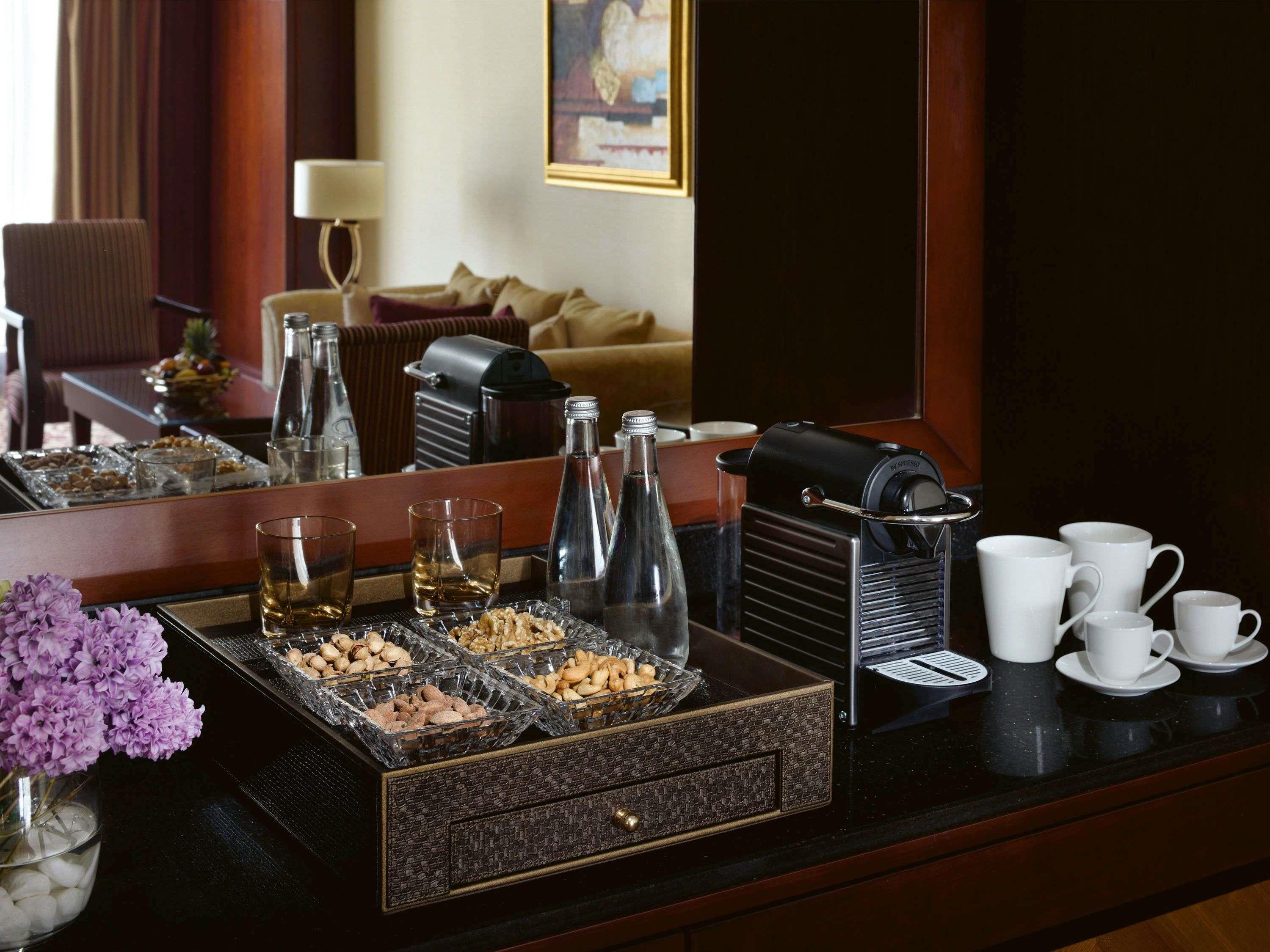Movenpick Hotel City Star Jeddah Room Type - Business Suite Twin