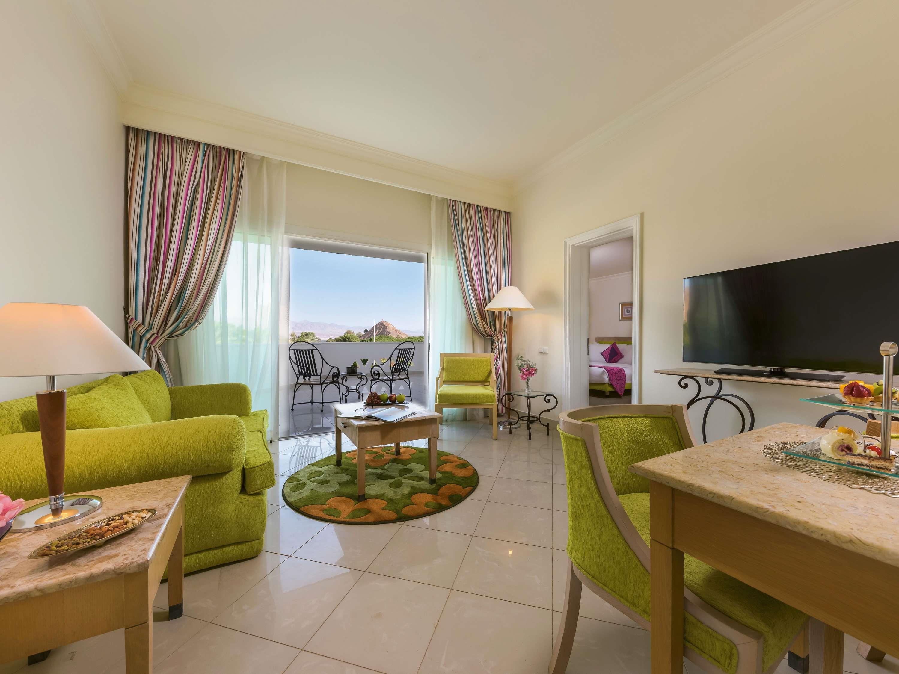 M Room Type - Family Sea View King