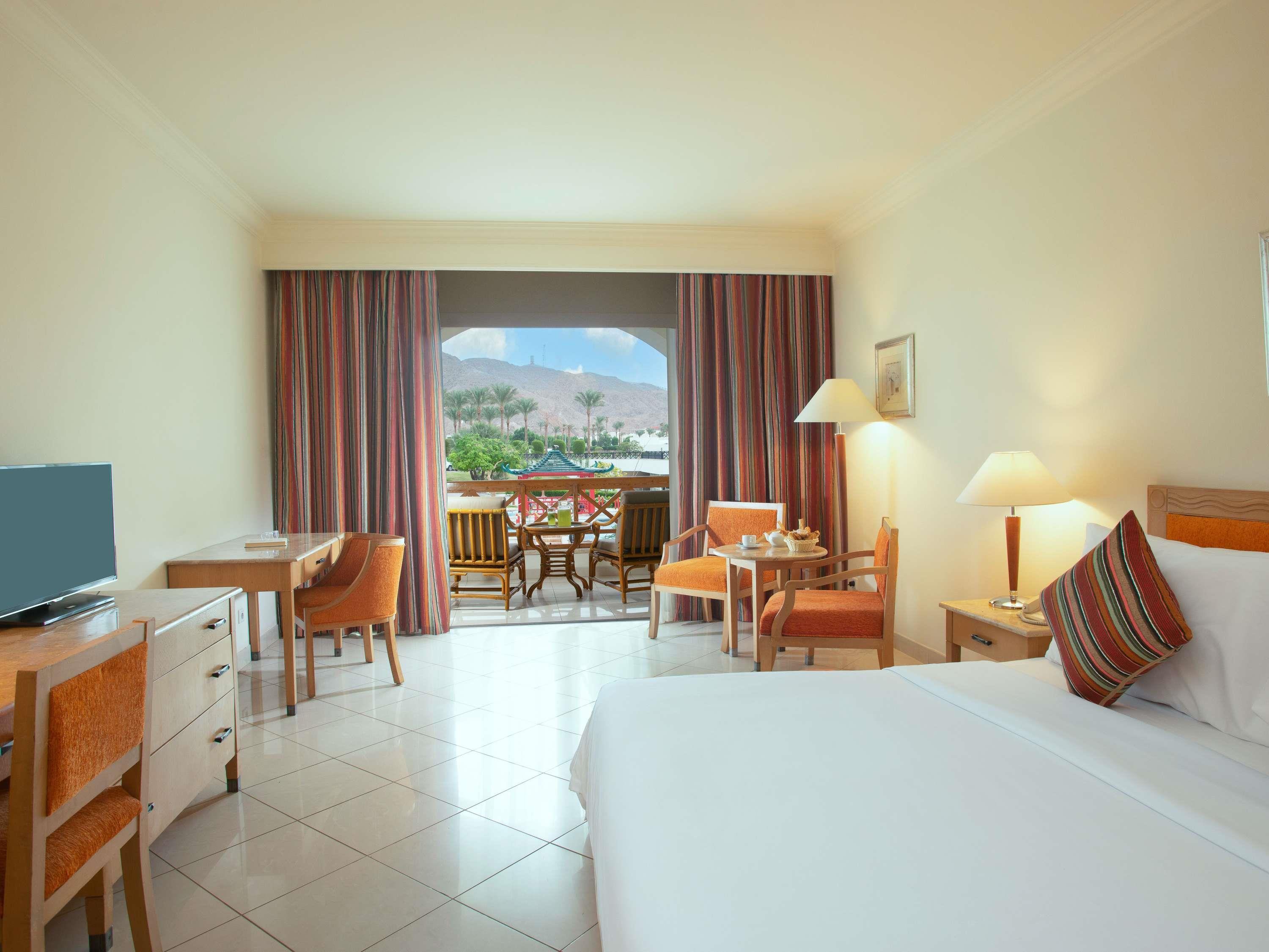 Movenpick Taba - Tap to explore photos