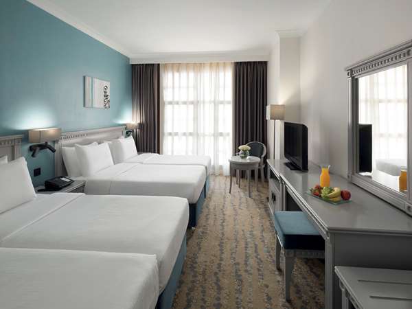 Classic 3 Single beds City or Courtyard
