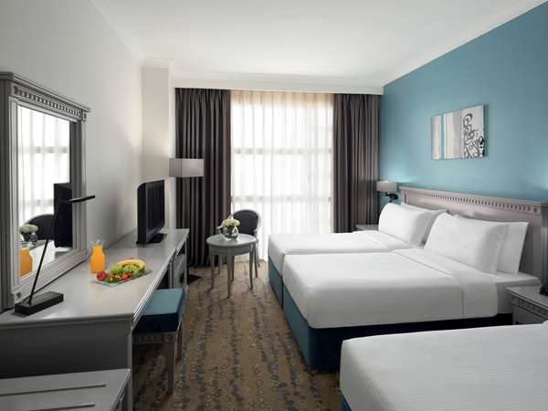 Classic 3 Single beds City or Courtyard