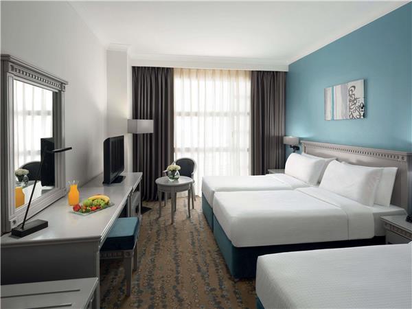 CLASSIC COMFORT 3 Single Beds Tower View