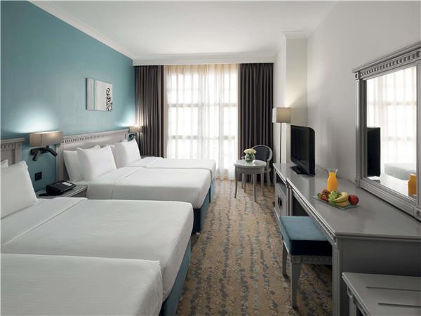 CLASSIC COMFORT 4 Single Beds Tower View